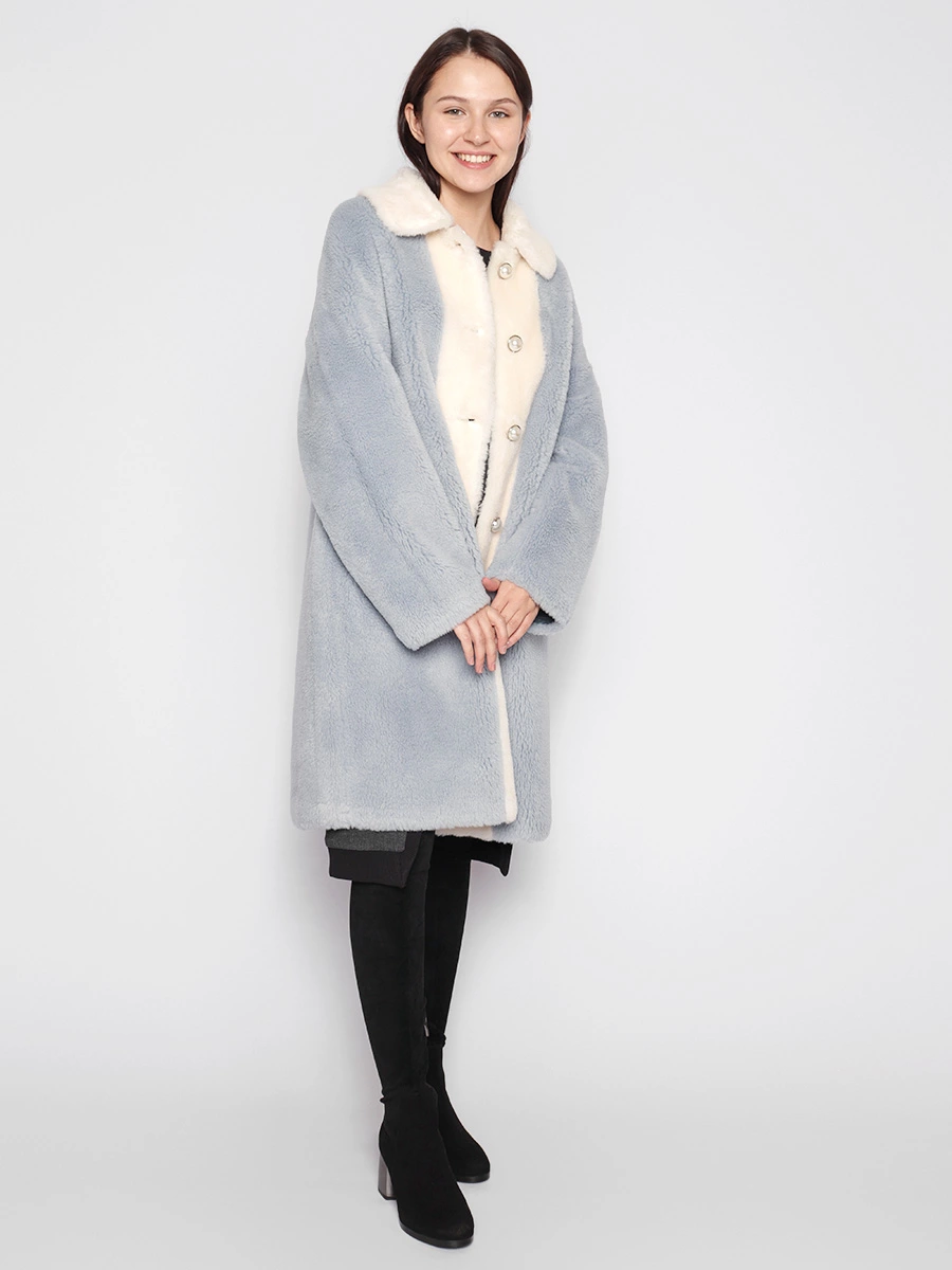 Двухцветное пальто на пуговицах-жемчужинах